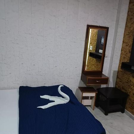 Bluestays Hostel Rishikesh Exterior photo