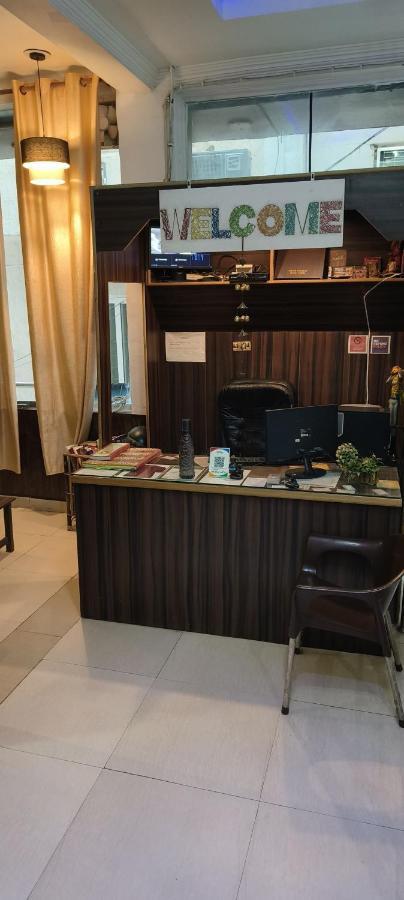 Bluestays Hostel Rishikesh Exterior photo