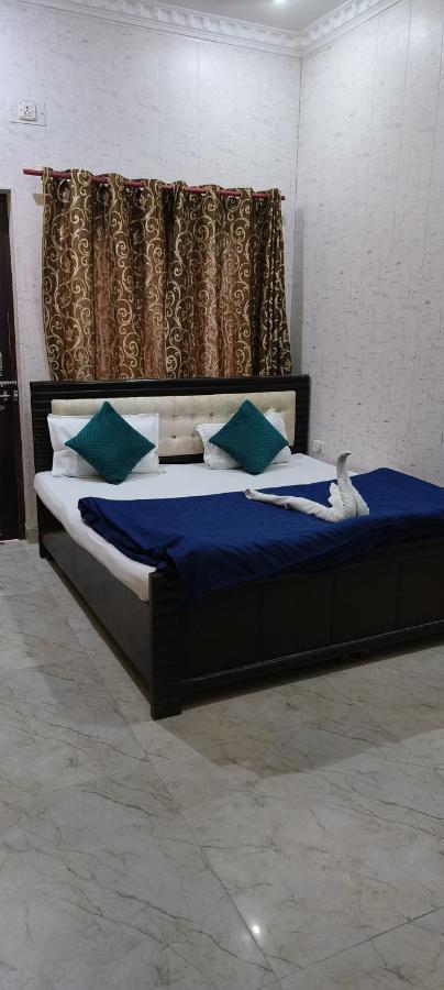 Bluestays Hostel Rishikesh Exterior photo