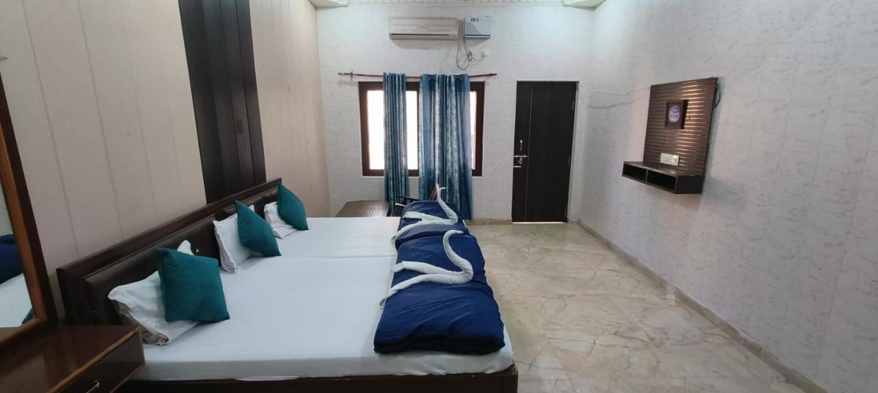 Bluestays Hostel Rishikesh Exterior photo