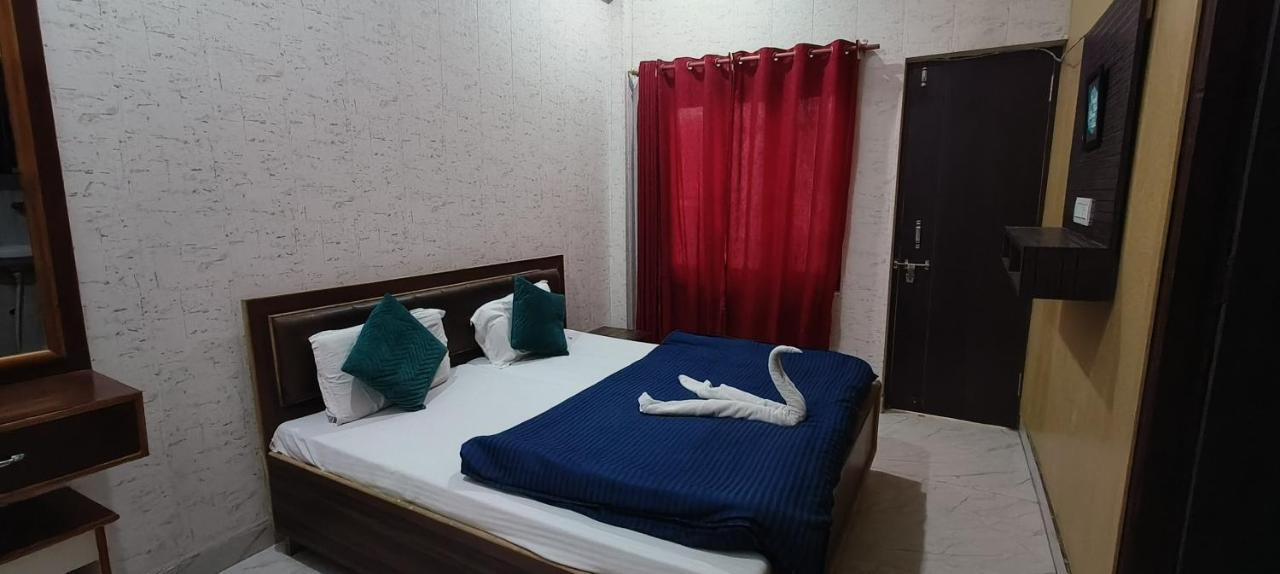 Bluestays Hostel Rishikesh Exterior photo